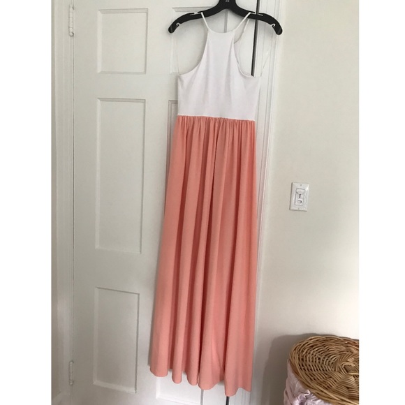 Donna Mizani Racer Front Gown - Picture 3 of 4